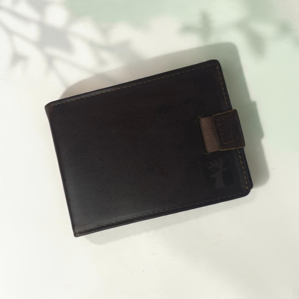 Men’s Genuine Leather Bifold Wallet with Money Clip, 6 Card Slots & RFID Blocking Protection – Dark Brown